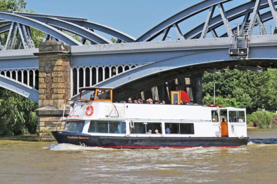 london-richmond-to-hampton-court-river-thames-cruise-cruise-experience