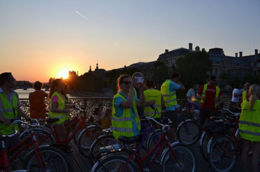 London: River Thames Evening Bike Tour With Beer Tasting - Tour Duration and Type