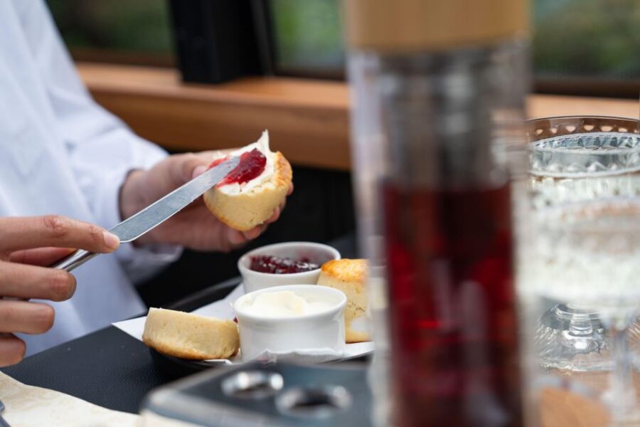 London: Traditional Afternoon Tea Tour in a Luxury Coach - Tour Overview