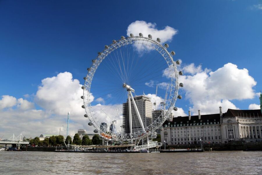London: Westminster to Hampton Court River Thames Cruise - Overview of the River Cruise