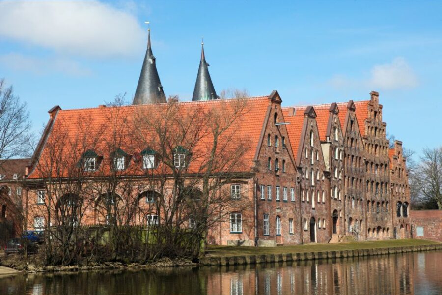 Lübeck: City Highlights Scavenger Hunt and Self-Guided Tour