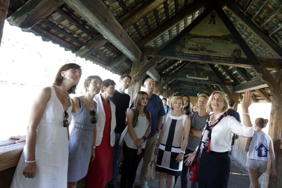 Lucerne: Guided Walking Tour With an Official Guide - Tour Overview