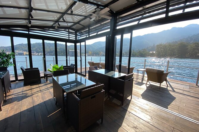 Lunch Cruise on HANAIKADA (Raft-Type Boat) With Scenic View of Miyajima