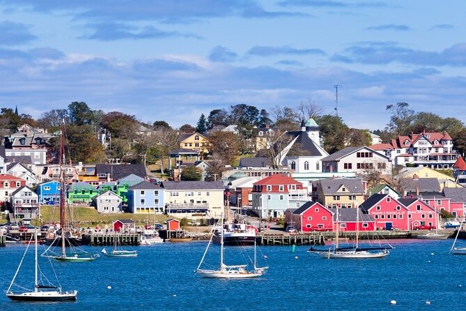Lunenburg Small Group Express From Halifax + Lobster Roll Lunch