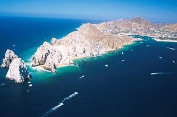 luxury-catamaran-whale-watching-cabo-san-lucas-overview-of-luxury-catamaran-tour