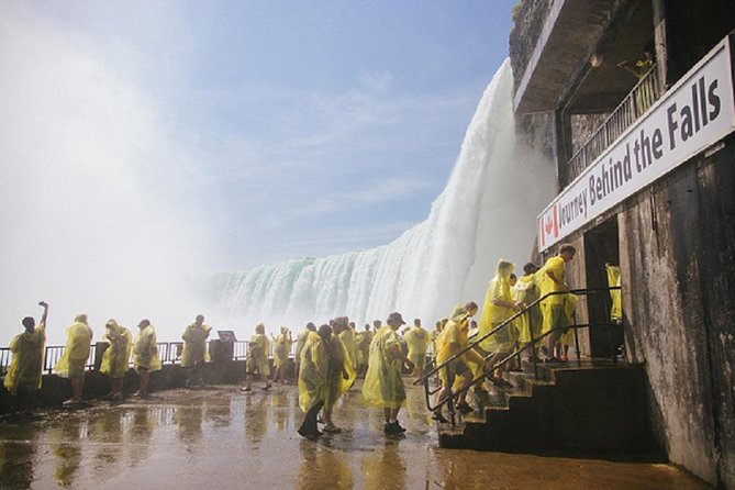 Luxury Small Group Gems of Niagara Tour With Cruise & Journey Behind the Falls - Niagara Falls Majesty Awaits
