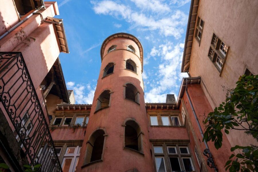 lyon-capture-the-most-photogenic-spots-with-a-local-overview-of-the-experience