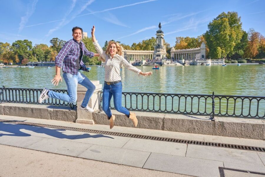 Madrid: Private Photoshoot at the Retiro Park - Location and Highlights