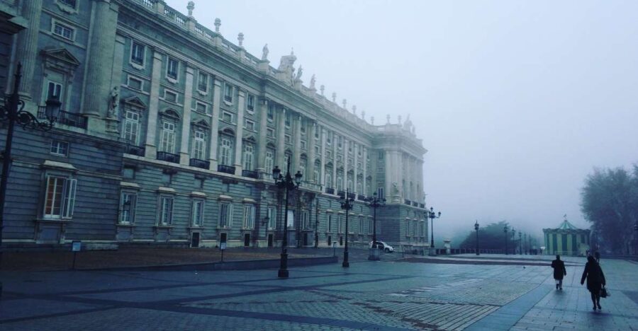 Madrid: Private Royal Palace Tour With Iberian Ham and Wine