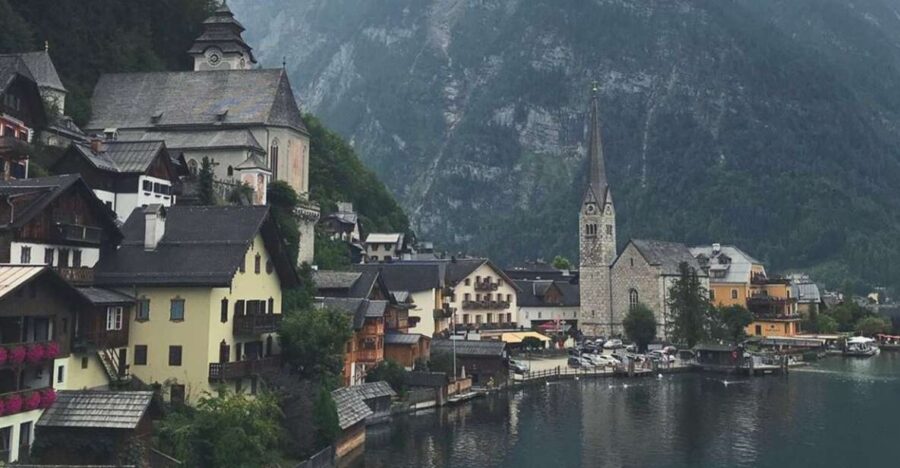 Majestic Walking Tour of Hallstatt