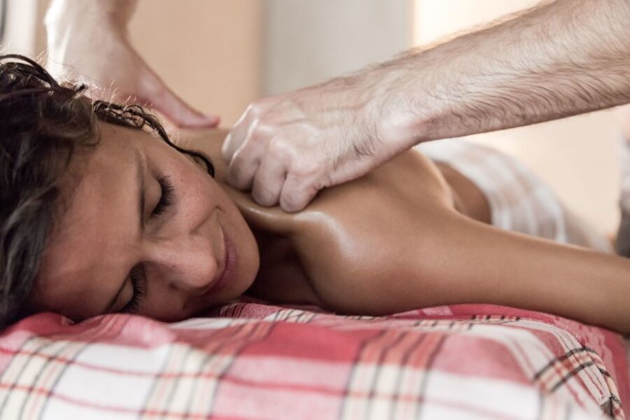 Malaga: Entry Ticket to Hammam Al Ándalus With Massage