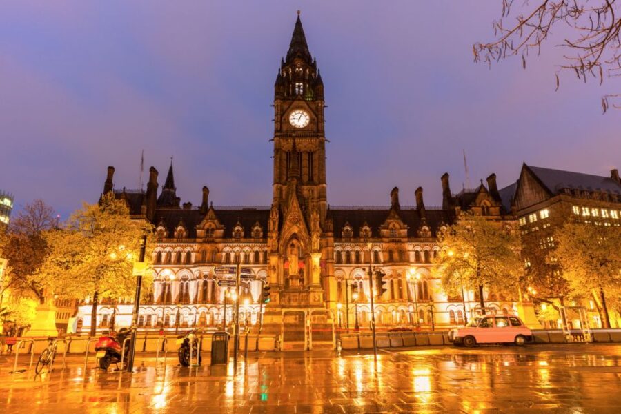 Manchester: First Discovery Walk and Reading Walking Tour