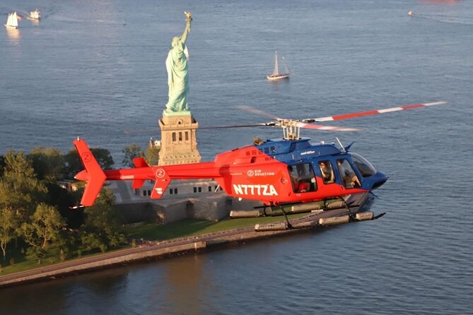 Manhattan Helicopter Sightseeing Tour