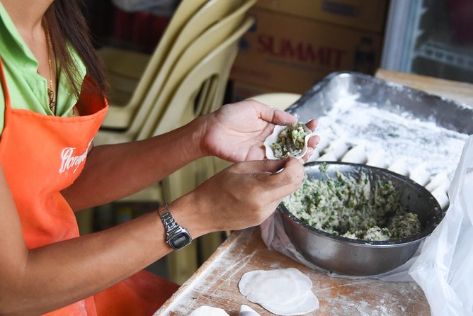 Manila Food Tour: Explore Worlds Oldest Chinatown