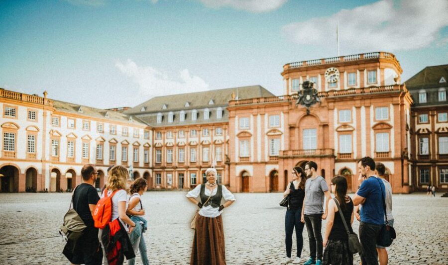 Mannheim, Costume Tour: Executioners, Witches, Hugenots