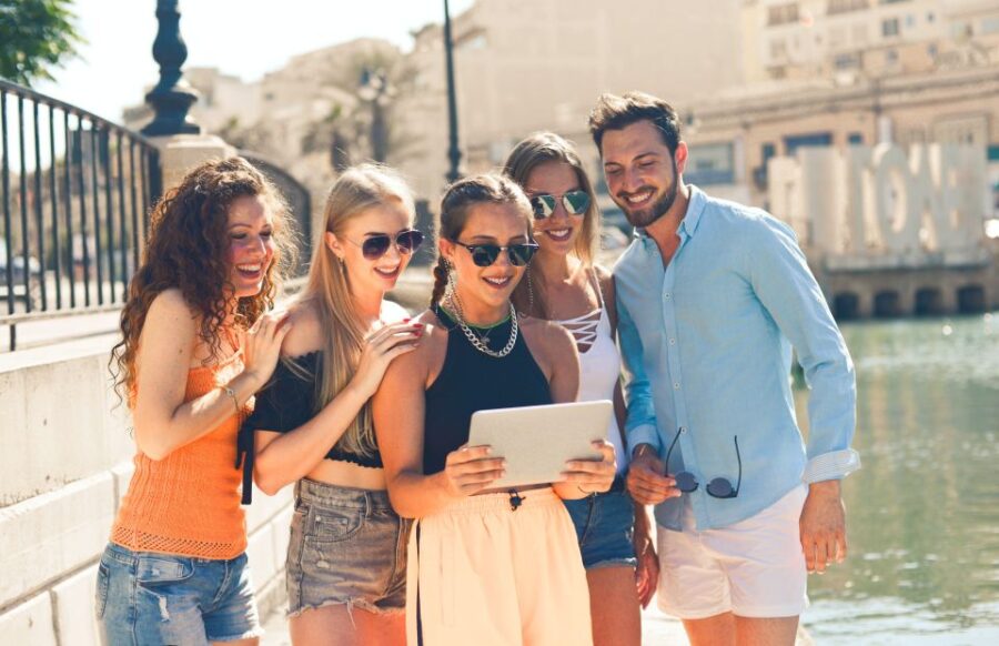 Marseille: Bachelorette Party Outdoor Smartphone Game - Game Overview