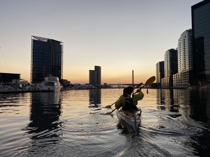 Melbourne: Sunset Kayak Tour With Dinner