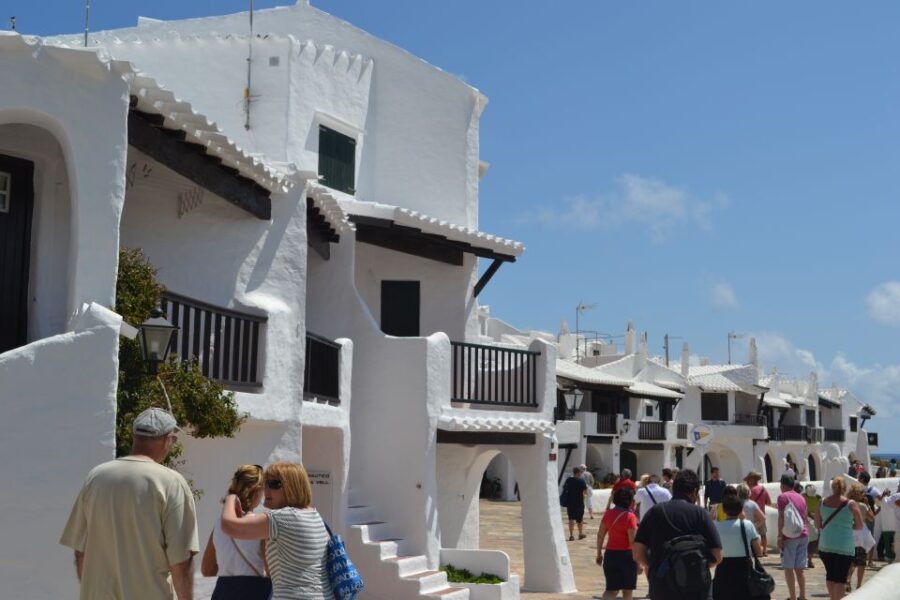 Menorca: Mahon Guided Tour With Cruise and Binibeca Visit
