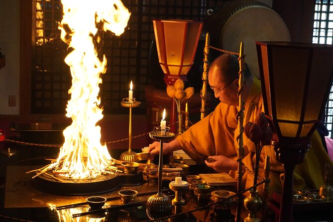 mikkyo-buddhism-spiritual-experience-nearby-tokyo-sutra-copying-with-vice-priest