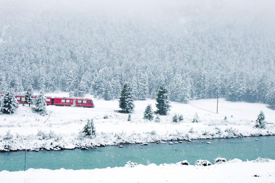 milan-bernina-and-glacier-train-tickets-sankt-moritz-tour-mountain-railway-journey
