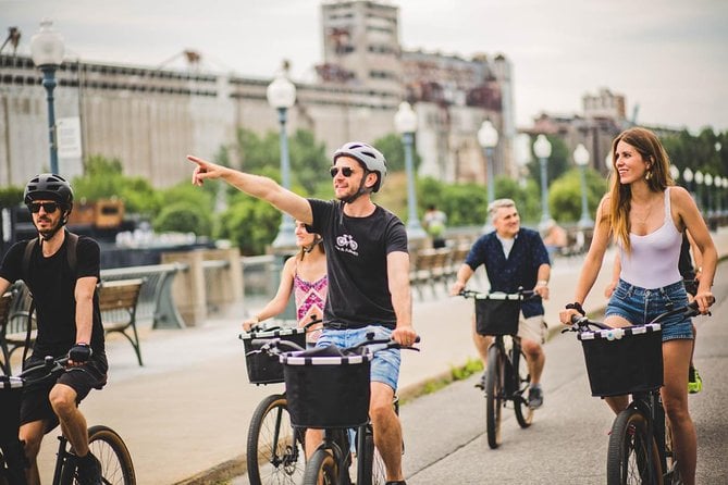 montreal-highlights-bike-tour-downtown-old-montreal-waterfront-tour-overview
