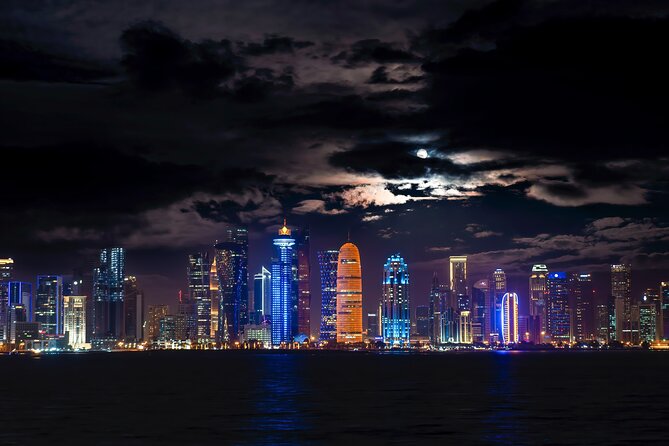 Moonlight Boat Cruise With Drinks