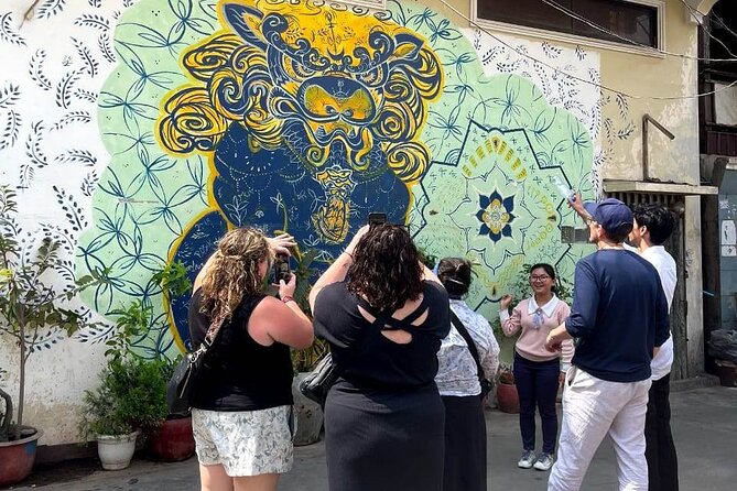 Morning Market and Street Art Tour, Including Breakfast and All Transport - Overview of the Tour