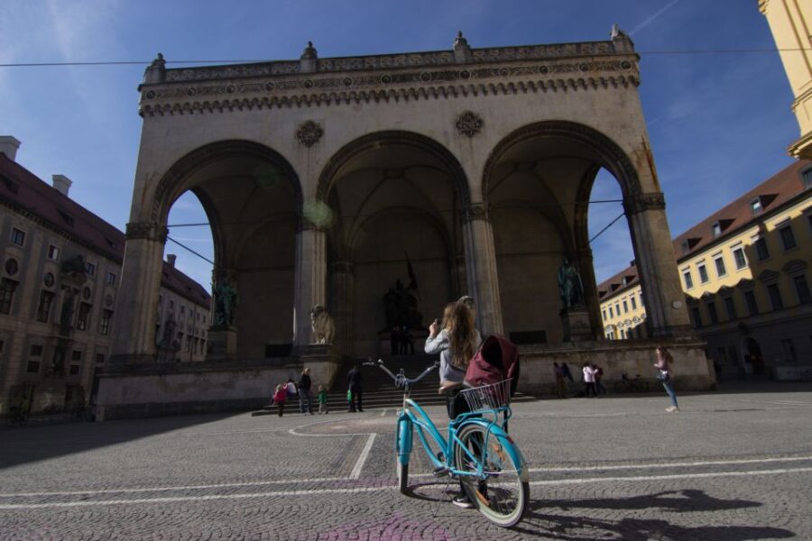Munich: Guided City Tour by Bike - Tour Overview