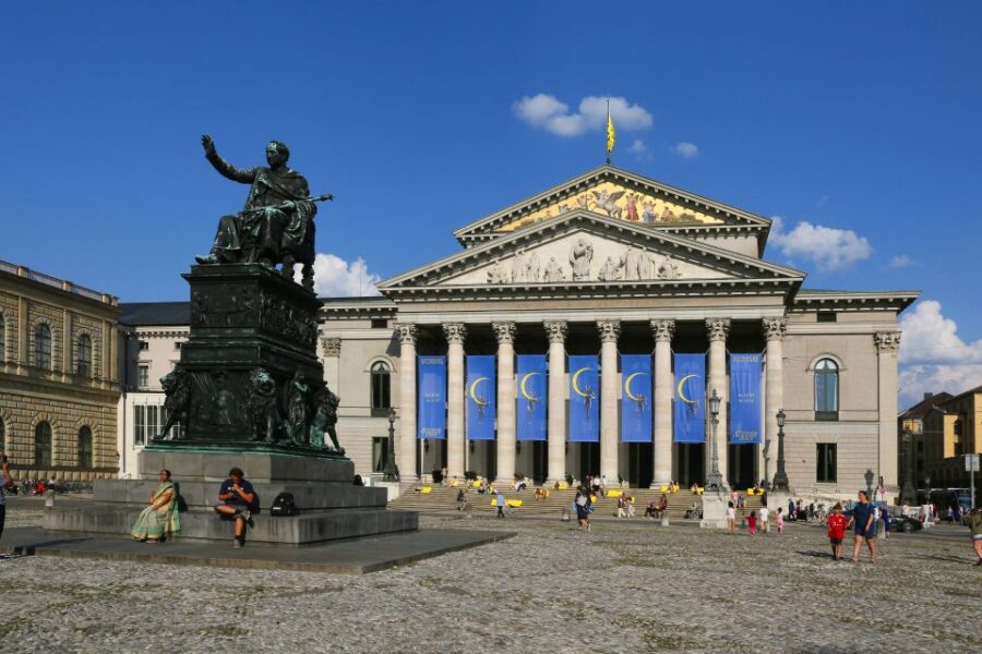 Munich: Walking Tour Old Town 3D VR Tour in GERMAN