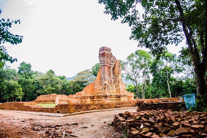 My Son Sanctuary Early Morning W. Knowledgeable Guide & Breakfast - Exploring My Son Before the Crowds