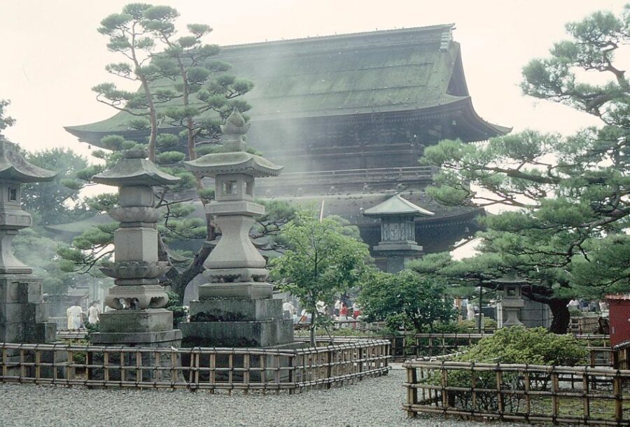 nagano-audio-guide-zenko-ji-museum-zoo-about-the-audio-guide