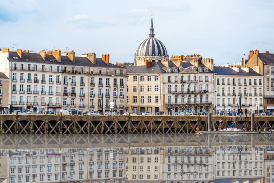 nantes-city-exploration-game-and-tour-overview-of-the-experience