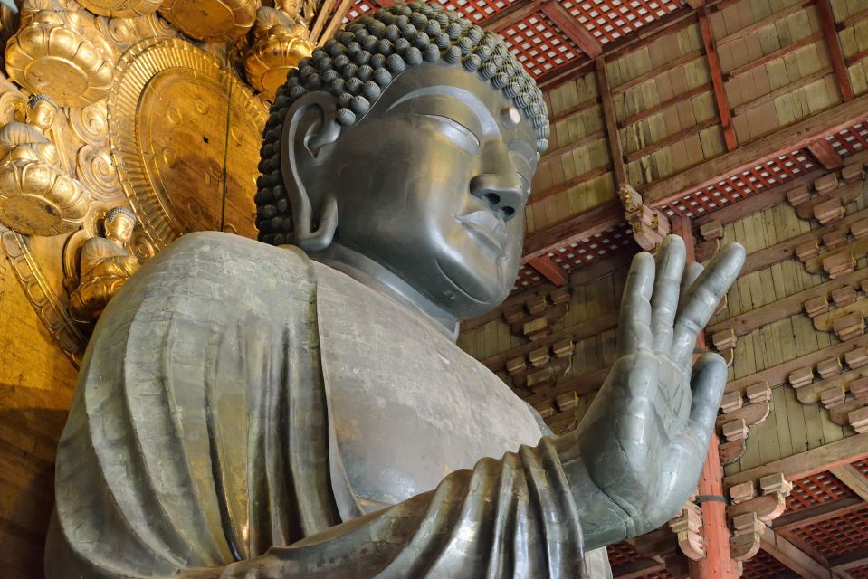 Nara: Audio Guide Delve Into Todai-Ji & Kasuga Taisha - Todai-ji Temple: A Storied Past