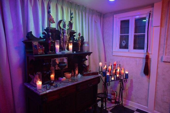 New Orleans Spirits & Spells: Witchcraft, Voodoo, and Ghost Tour - Haunted History of New Orleans