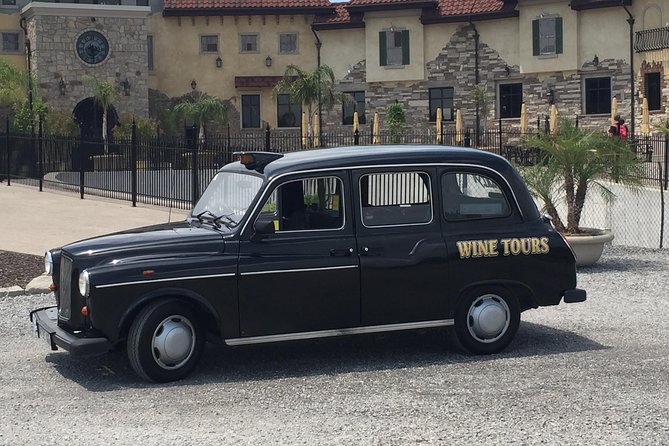Niagara-On-The-Lake Wine Tour With Lunch -Private Tour in Classic English Cab - Overview of the Tour