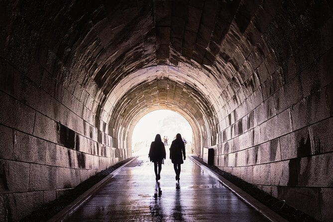 Niagara Underground: Power Station & Tunnel Under Falls Tour