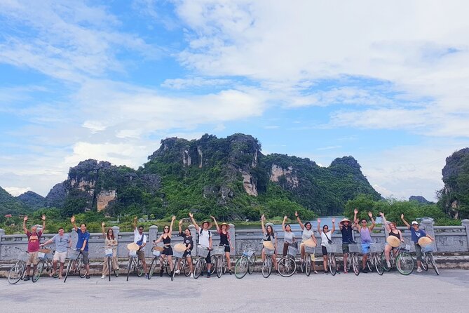 Ninh Binh Full Day Tour - Tam Coc Boat, Mua Cave, Hoa Lu