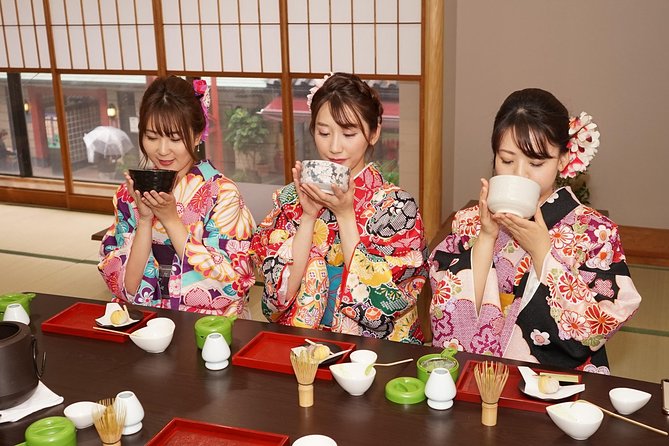 no-bitter-matcha-casual-tea-ceremony-experience-with-the-finest-tea-leaves-tokyo-japan-destination-and-highlights