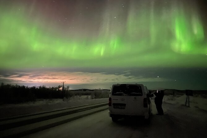 northern-light-hunt-with-minibus-to-abisko-730-pm-tour-details