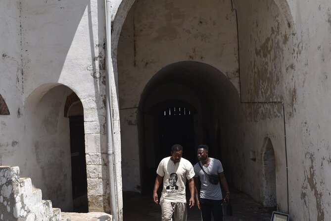 One Day Tour To Cape Coast, Elmina Castle, Kakum National Park