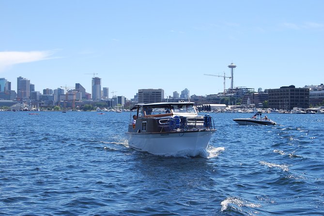 One-Hour Private Seattle Sightseeing Cruise - BYOB!