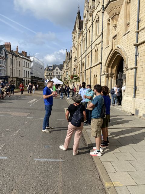 Oxford: Alumni-Led Walking Tour W/ New College Entry Option