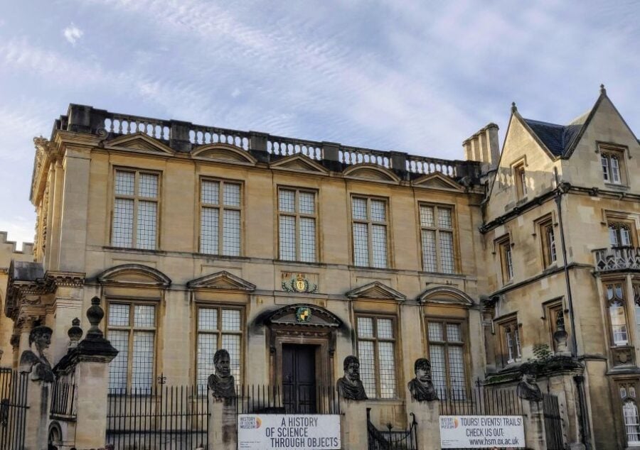 oxford-famous-and-hidden-gems-randolph-hotel-and-ashmolean-museum