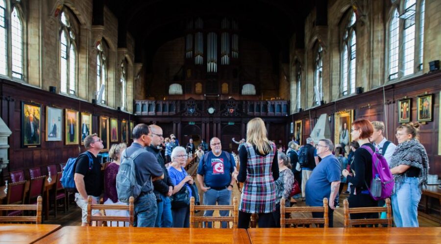 Oxford: Private Walking Tour With University Alumni Guide