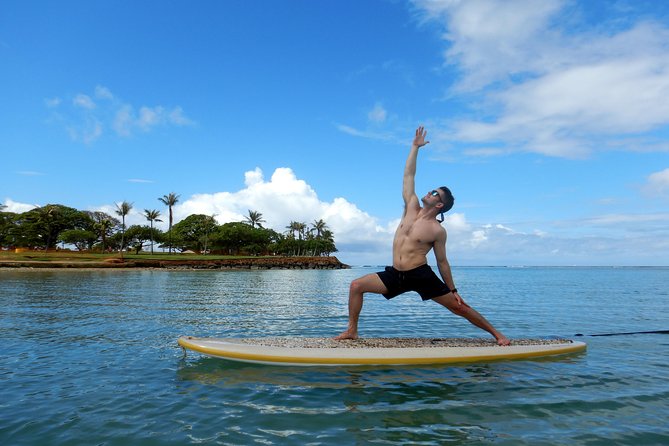 Paddleboard Yoga Class in Honolulu