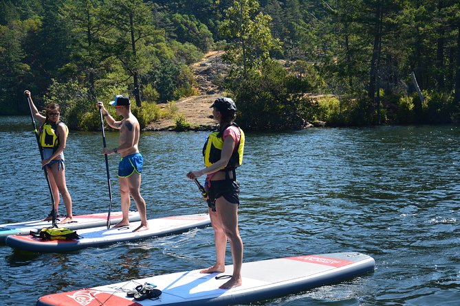 Paddling Thetis Lake - Explore Upper Thetis Lake