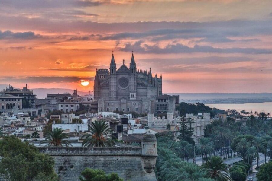 Palma De Mallorca : Must See Private Tour