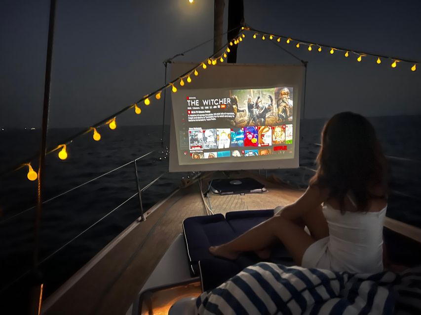 Palma De Mallorca: Sailboat Dinner and Movie Night - Overview of the Experience