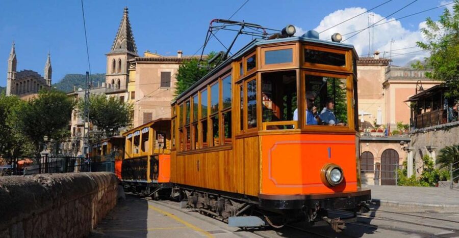 Palma: Tramuntana Full-Day Tour With Sóller Train and Lunch