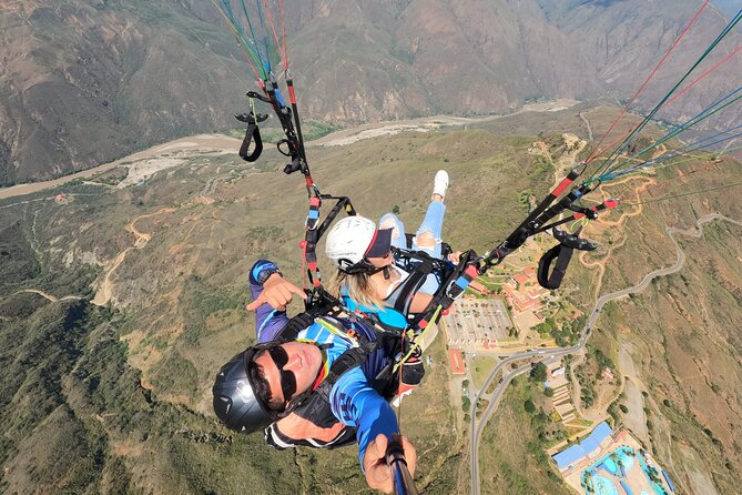 paragliding-in-the-grand-canyon-of-chicamocha-inclusions-and-services